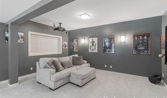 1977 EMERALD GLEN Ct, Ada, MI 49301