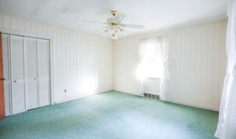 29 Edward Ave, East Providence, RI 02916
