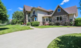 2410 Quail Run Blvd, Aberdeen, SD 57401