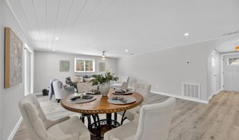 635 JAMAICA Cir E, Apollo Beach, FL 33572