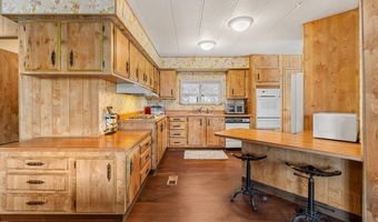 2074 Mustang Ln, Arcata, CA 95521