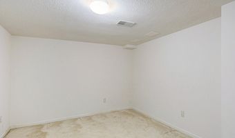 4871 S Ridgeside Cir, Ann Arbor, MI 48105