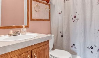 1694 Christopher Cove Rd, Albany, GA 31705
