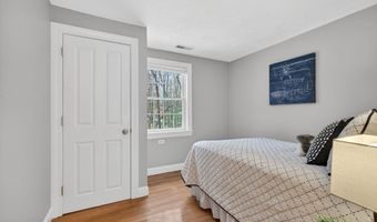 3 Seten Cir, Andover, MA 01810