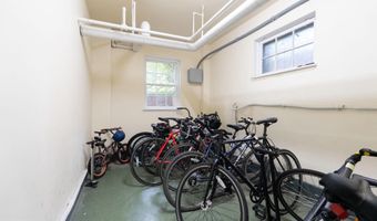 3041 SEDGWICK St NW 201-D, Washington, DC 20008