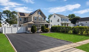 51 Sterling Pl, Amityville, NY 11701