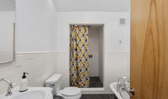 1930 Seminole Dr, Agoura Hills, CA 91301