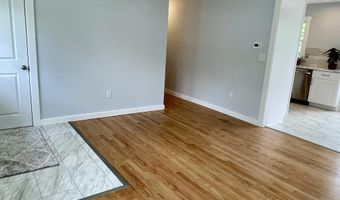 10 Crawford Dr, Bath, ME 04530