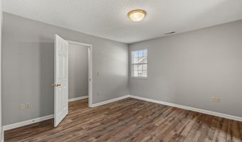 2412 Colonial Dr, Athens, TN 37303