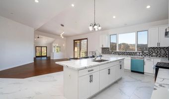 3034 Mountain View Dr, Escondido, CA 92027