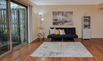 609 Watersedge Dr, Ann Arbor, MI 48105