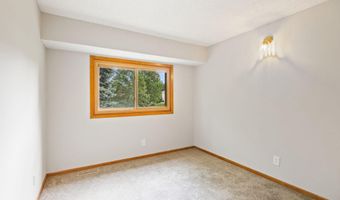 8064 Lower 147th St W, Apple Valley, MN 55124
