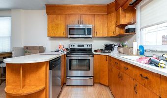 255 Farmington Ave, Cranston, RI 02920