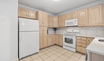 67 Southwick Ct 67, Cheshire, CT 06410