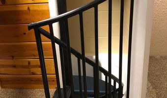 412 Grove St NE, Albuquerque, NM 87108