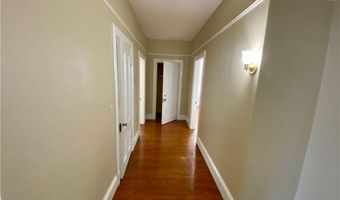 96 Rhode Island Ave 3, Newport, RI 02840