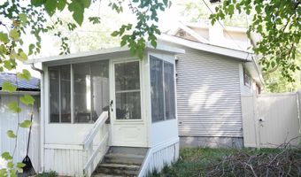 811 N River Ave, Alma, MI 48801