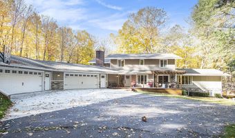 7160 River Valley Dr SE, Alto, MI 49302