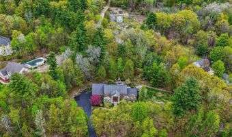 5 Millstone Ter, Bedford, NH 03110