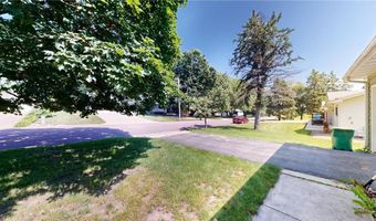 417 Euclid St, Alden, MN 56009