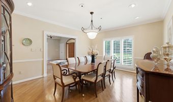 8004 SPLIT OAK Dr, Bethesda, MD 20817