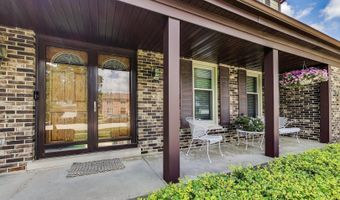 715 W Whiting Ln, Arlington Heights, IL 60004