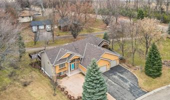 320 Big Woods Ln, Annandale, MN 55302