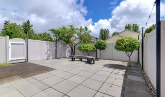 705 NW 25TH Ave, Battle Ground, WA 98604