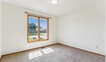 1124 12th Ave SE, Altoona, IA 50009