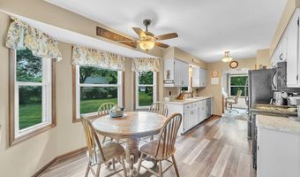 3552 W Southwood Dr, Franklin, WI 53132