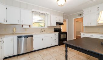 9384 S River Oaks Dr, Baton Rouge, LA 70815