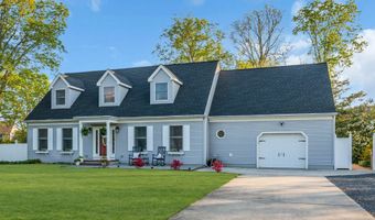 65 Serpentine Dr, Bayville, NJ 08721