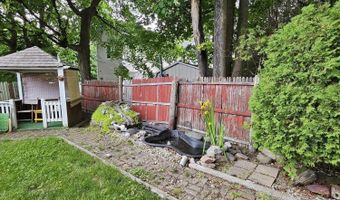 103 4th St, Bangor, ME 04401
