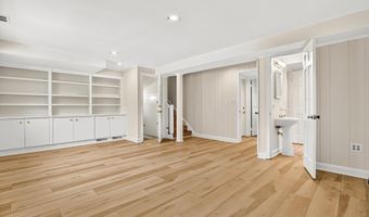 5625 OGDEN Rd, Bethesda, MD 20816
