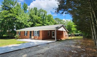 6905 Harlow Dr, Archdale, NC 27263