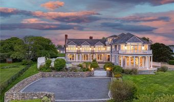 41 Castle Hill Ave, Newport, RI 02840
