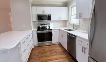 30 Barnwell Dr, Beaufort, SC 29907