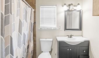 1011 Kleberg St, Alice, TX 78332
