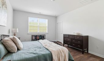 607 Pine Dune Ln, Aberdeen, NC 28315