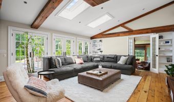 175 Cat Rock Rd, Cos Cob, CT 06807
