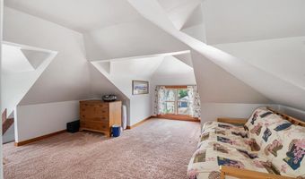 25 University Ter, Burlington, VT 05401