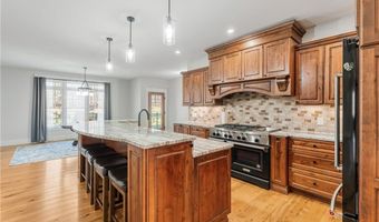 236 Tomaquag Rd, Hopkinton, RI 02804