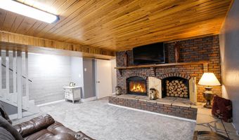 1005 W Richway Dr, Albert Lea, MN 56007
