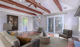 61 Howland Ave, Jamestown, RI 02835