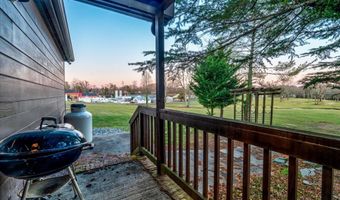 1670 Church St, Appomattox, VA 24522