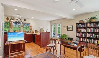 2473 Mt Hope Rd, Dodgeville, WI 53533