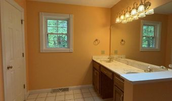 206 Meadow Ridge Dr, Bardstown, KY 40004