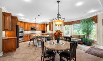 47 Nature Cove Ct, Amherst, NY 14221