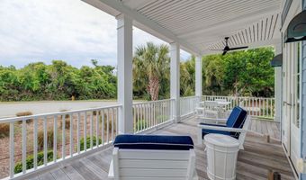 801 Federal Rd, Bald Head Island, NC 28461
