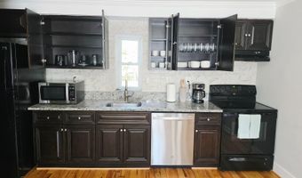 5427 DAWES Ave, Alexandria, VA 22311